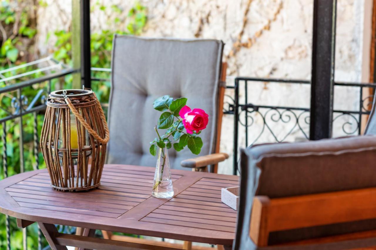 Bella Vasilica Luxury Apartments Parga Ngoại thất bức ảnh